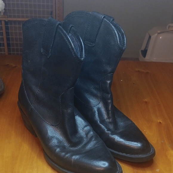 Born Black Leather Cowboy Boots Size 7.5 - Picture 1 of 8